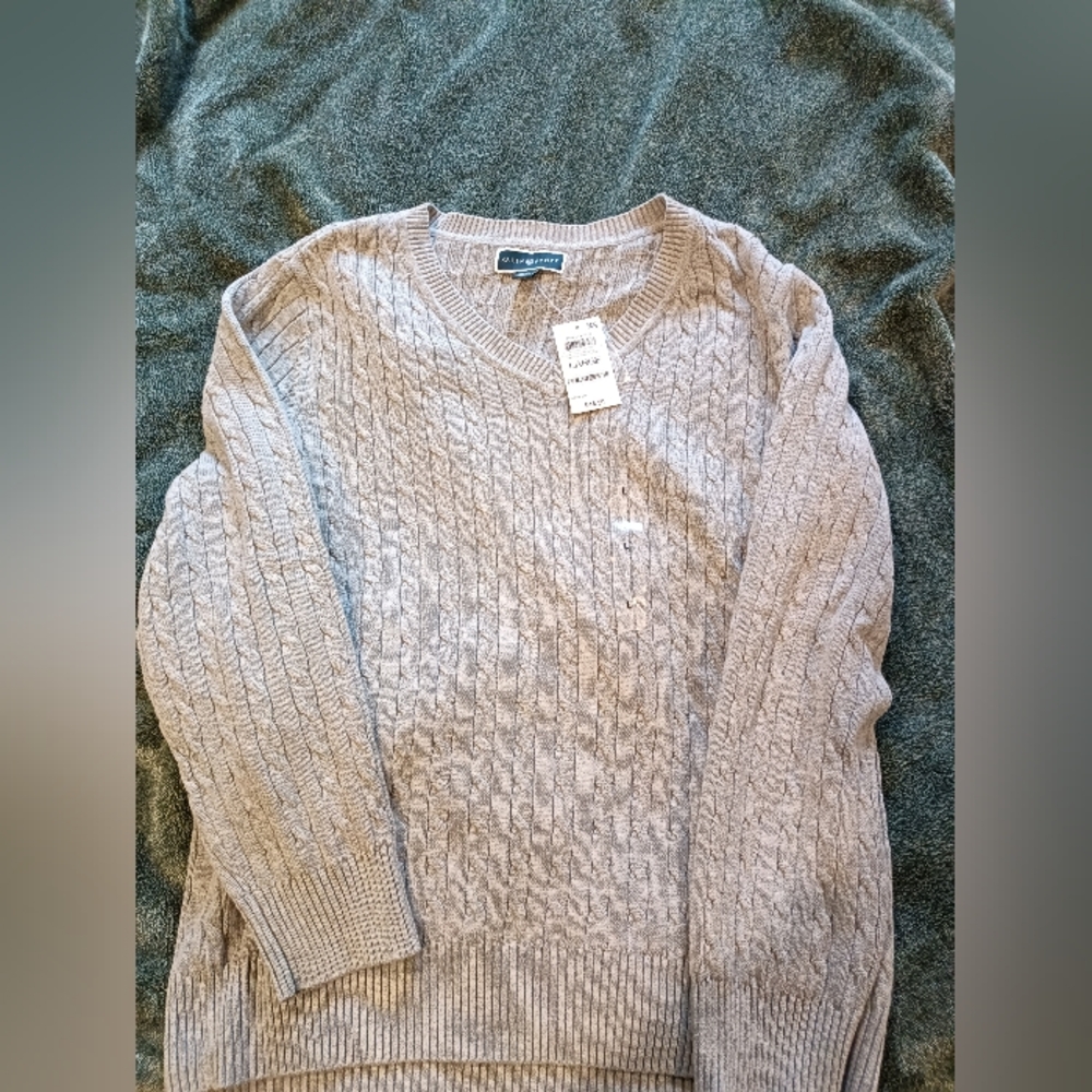 Women's Gray Cable Knit Sweater